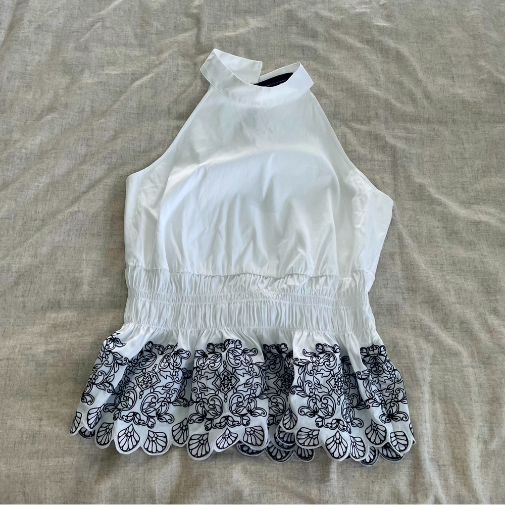 New without tags embroidered bottom white summer sleeveless waist cynched